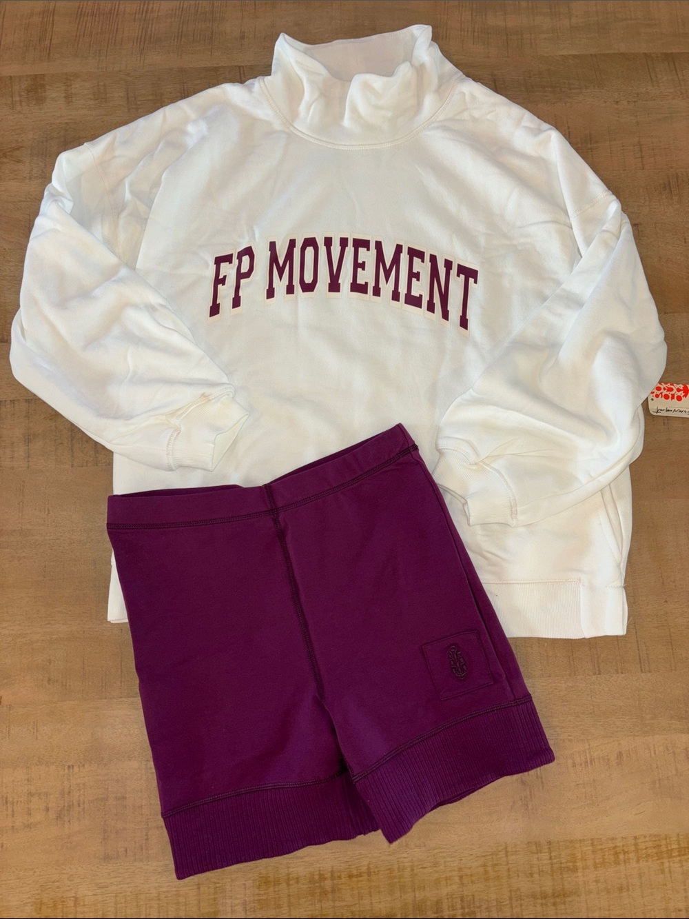 Free People FP Movement 2p Set Oversized Sweatshirt + Shorts Medium NWT $148 - Picture 8 of 12